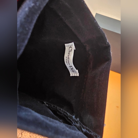 DIOR Sunglasses FULL INCLUSION with Case, Box, CD Card, CD Cloth, And COA - Picture 10 of 11